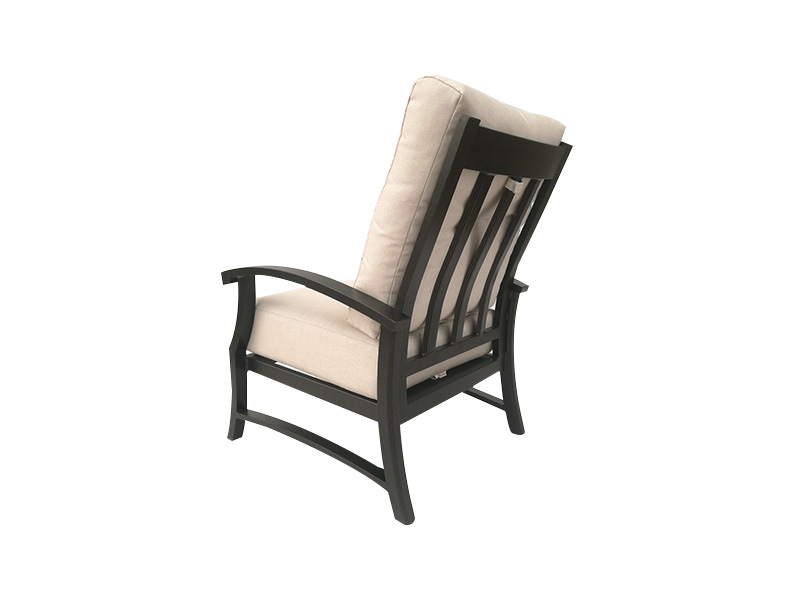 Sillón club Solstice de aluminio bronce envejecido con cojines para patio