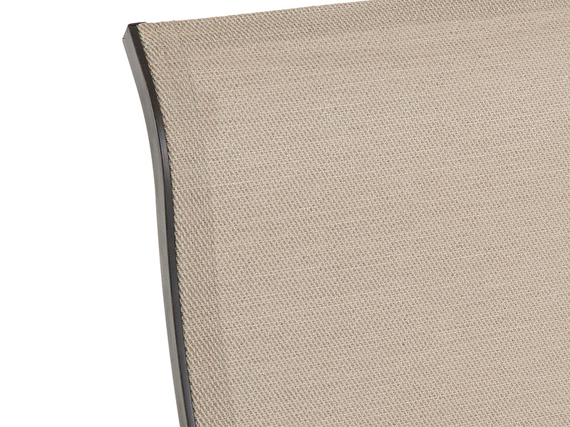 Silla de comedor Solstice de aluminio bronce envejecido con textilene