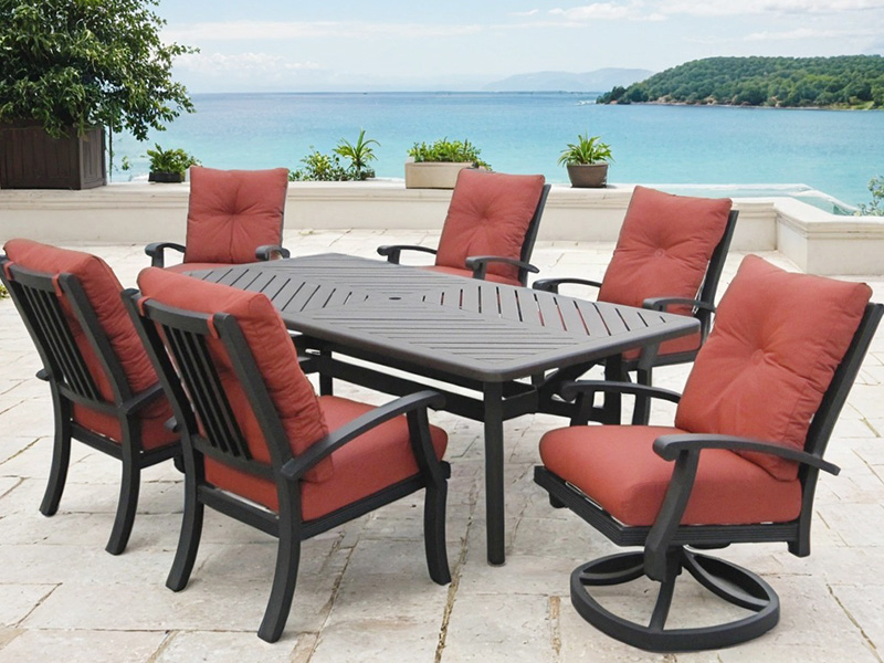 Juego de comedor de 7 piezas Chateau de aluminio para exterior con cojines (mesa de 86x44